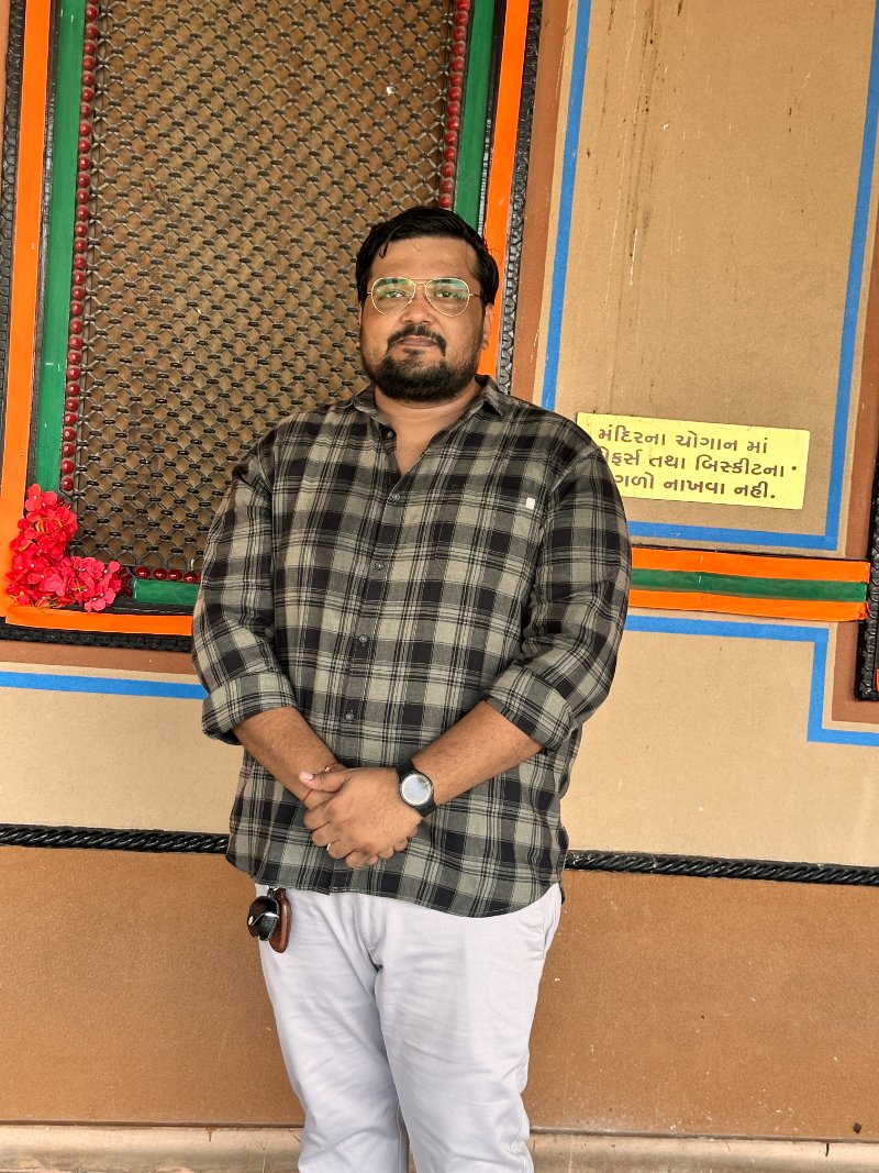 Dr Gautam sathwara